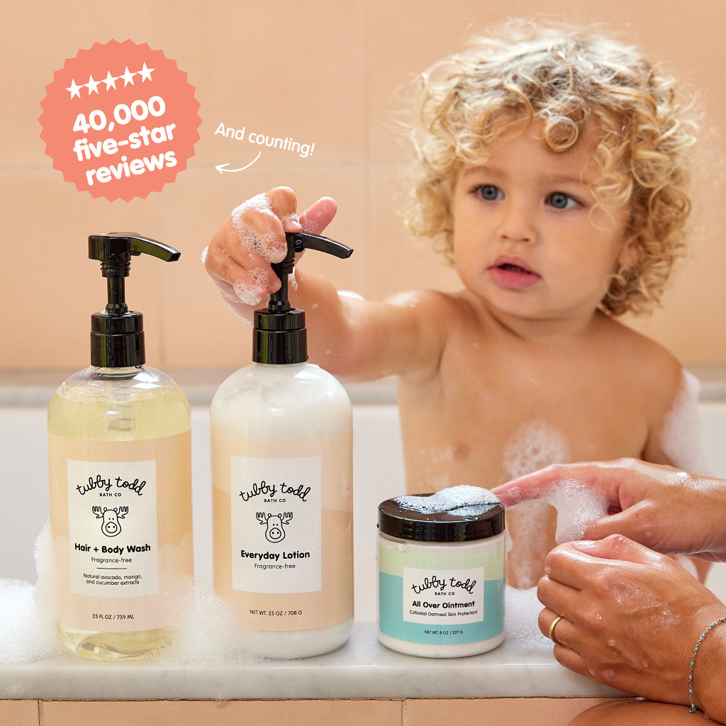 Baby pumping Everyday Lotion with Badge that says "Over 40,000 five stars reviews!" on the left corner